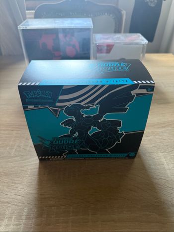 ETB Pokémon EV10.5 Foudre Noire Reconditionné