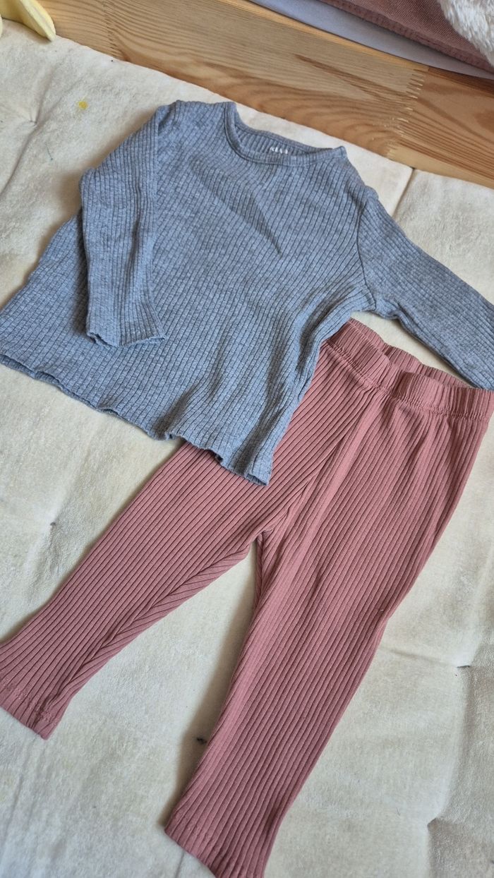 Ensembles côtelés haut + legging - photo numéro 3