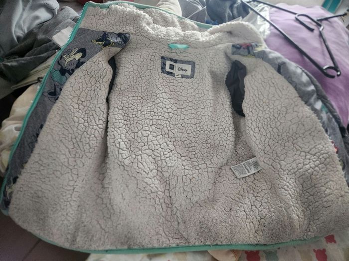 Blouson Gap Disney taille 7 ans - photo numéro 3