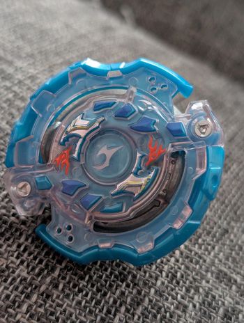 Toupie Beyblade