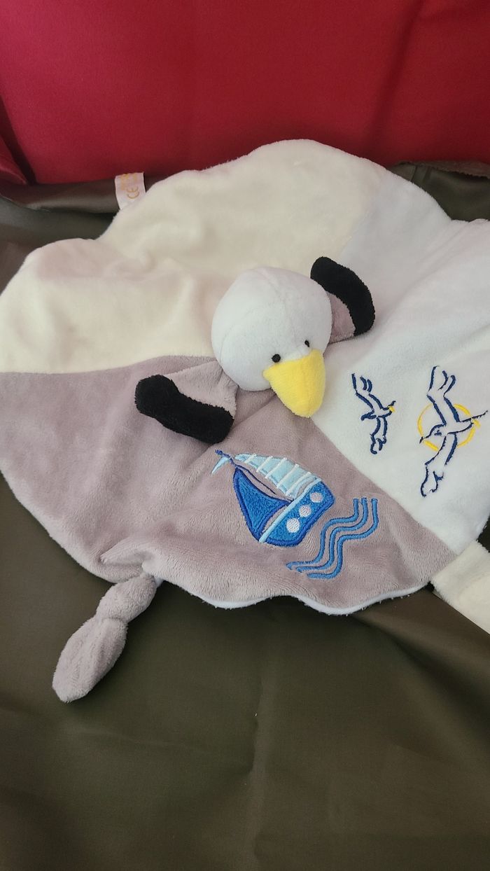 RODA RODADOU DOUDOU OISEAU MOUETTE BLANC PLAT ROND 30CM