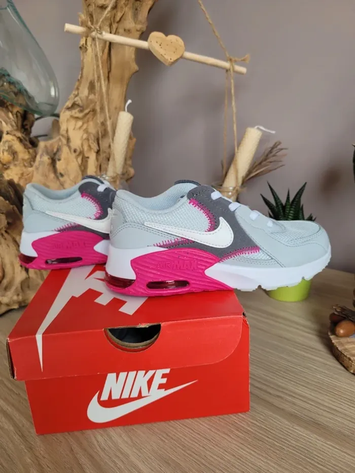 Nike air max pointure 29,5 neuves - photo numéro 2