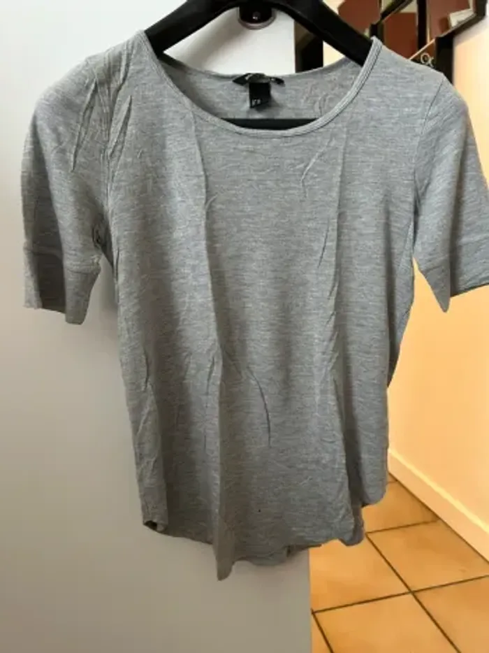T-shirt H&M taille XS
