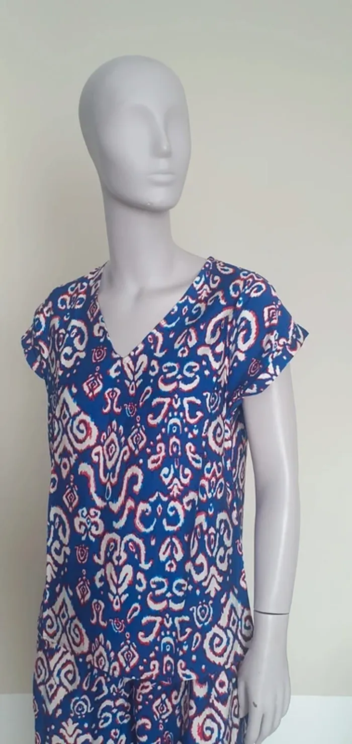 Ensemble Tee-shirt et pantalon - photo numéro 5