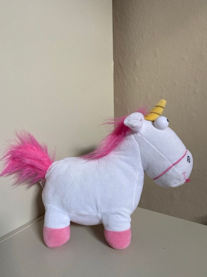 Licorne en peluche blanche et rose