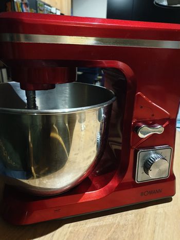 ROBOT Culinaire Patissier rouge Bomann KM 1393 CB