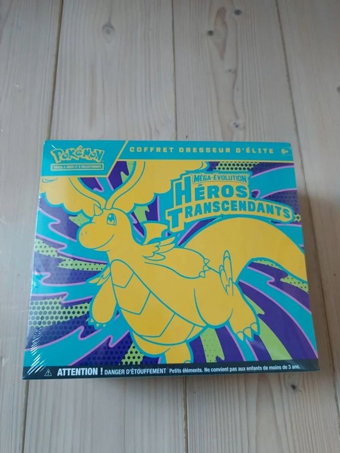 ETB pokemon Héros transcendant ME2.5 - photo numéro 2