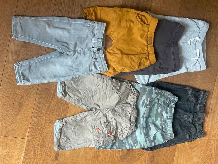 Lot pantalons 9 mois - photo numéro 2