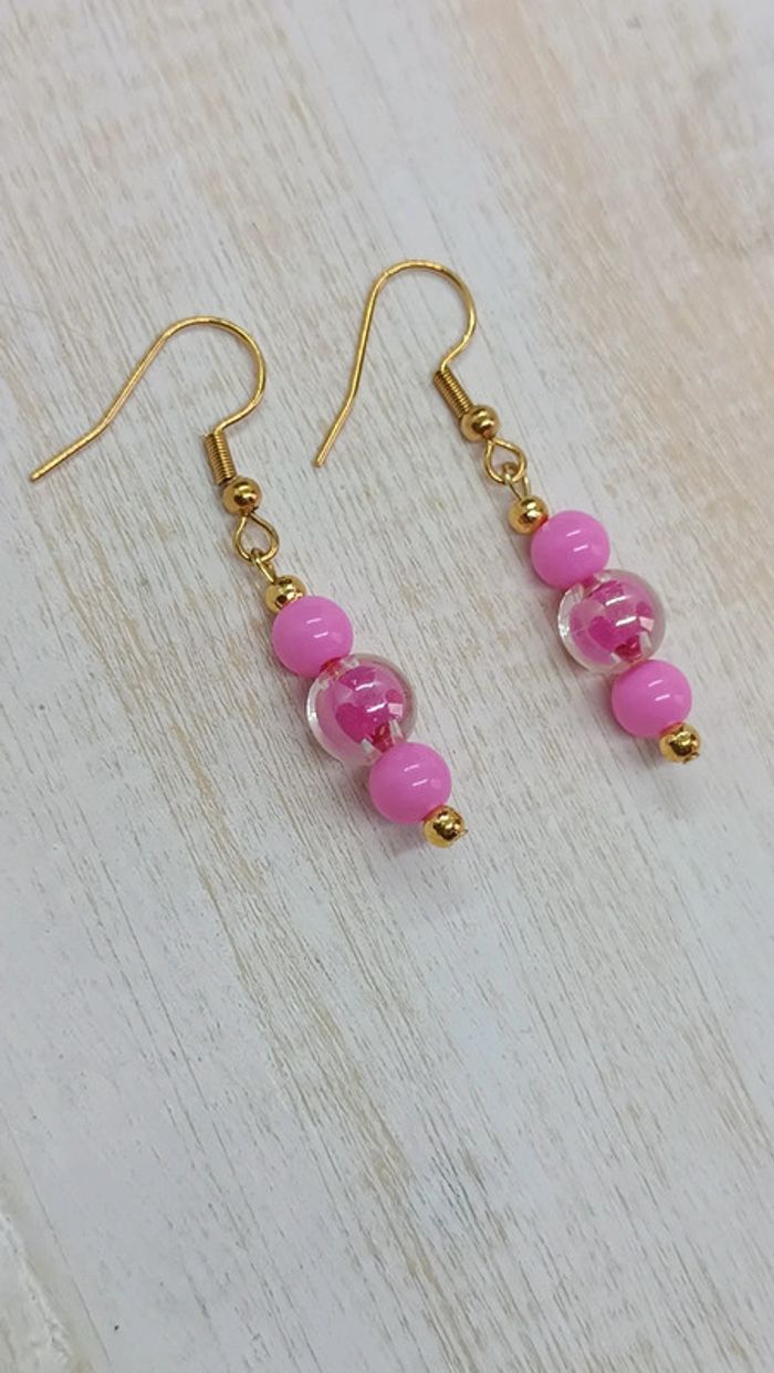 Jolies boucles d'oreilles pendantes