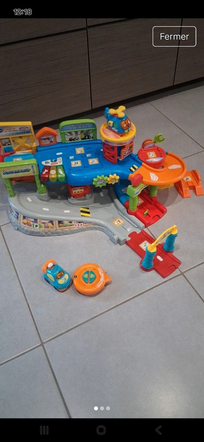 Tut tut bolide mon premier  garage