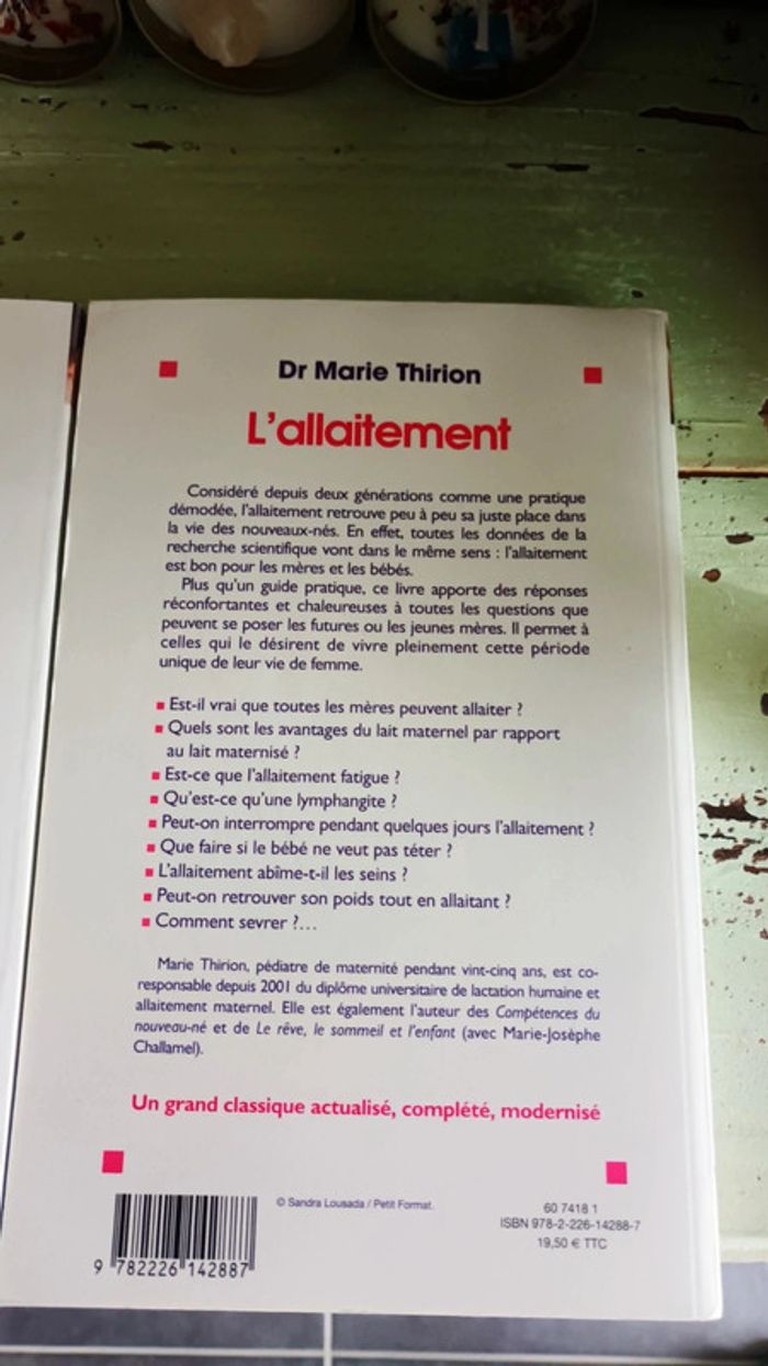 Lot livres allaitement et éveil bébé quasiment neufs - photo numéro 5