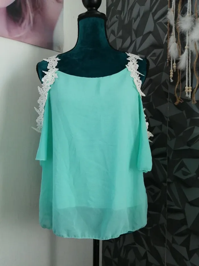 Top turquoise doublé épaules dénudées avec dentelle / made in italy / (TU)