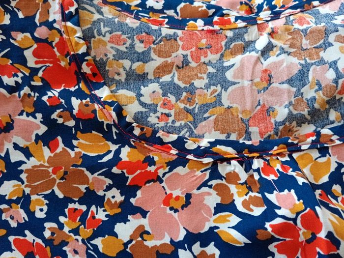 Robe fleurie handmade volantée en bas - photo numéro 8