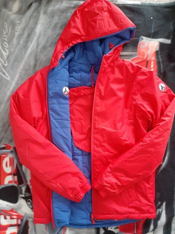 Doudoune réversible Jott réversible
modèle référence Vigo taille S , jamais porté