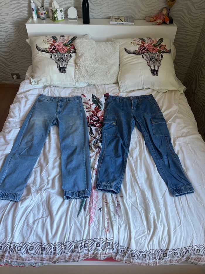 Lot de deux. Jeans cargo