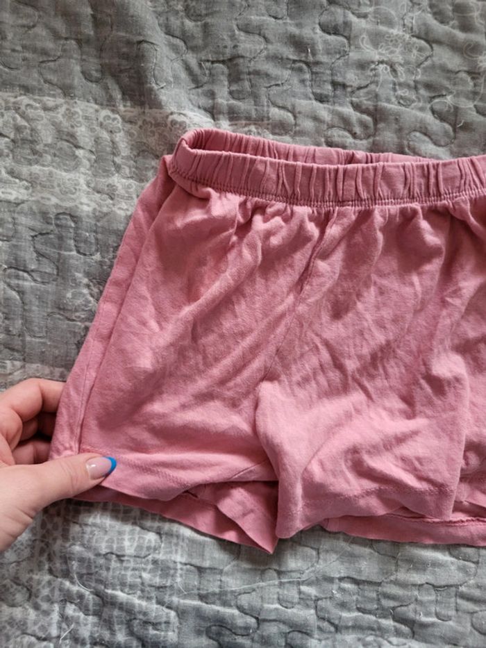 Short rose 4 ans - photo numéro 3