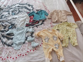 Lot vêtements garçon 1mois