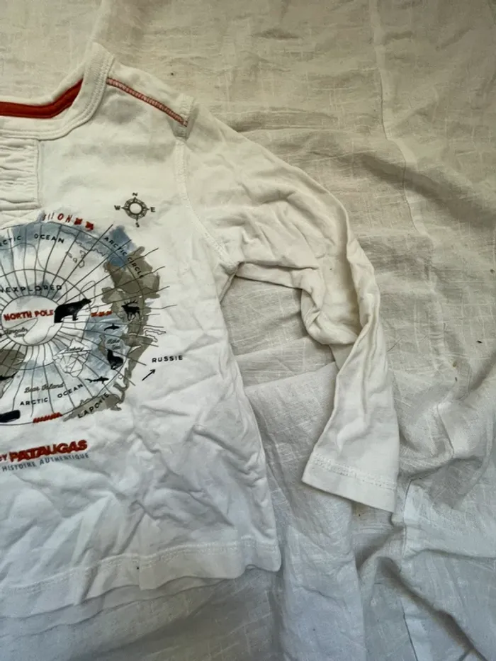 Tee-shirt manches longues Pataugas 5 ans + 3 vêtements offerts ! - photo numéro 4