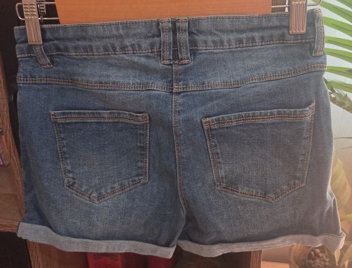 Short tao,pour fille ,taille 12 ans - photo numéro 2
