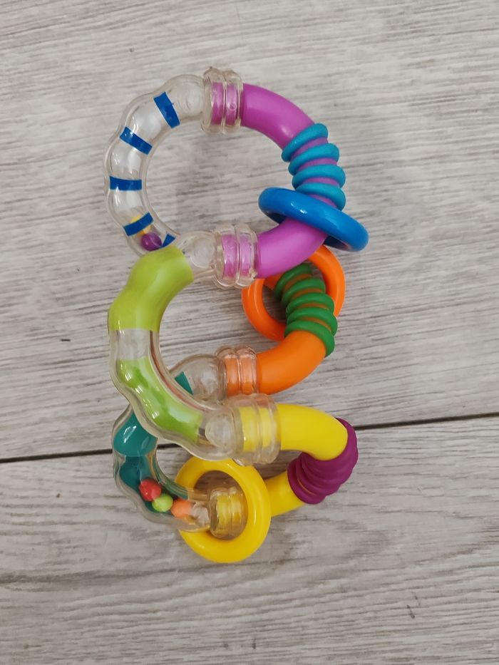 Lot de hochets / jouets pour bébé - photo numéro 4