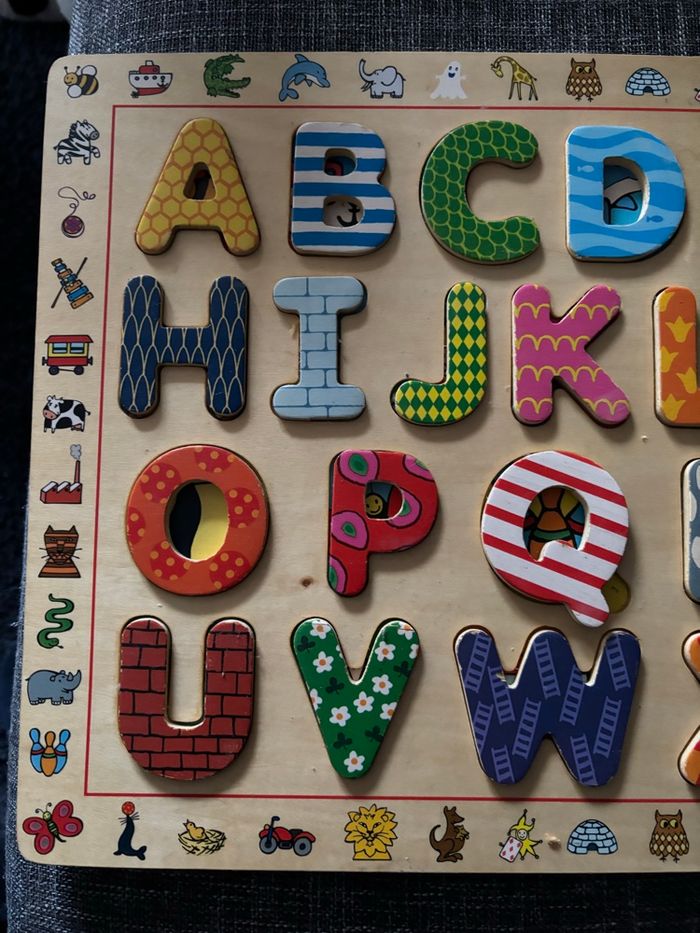 ABC Abécédaire en bois Djeco en très bon état - photo numéro 3