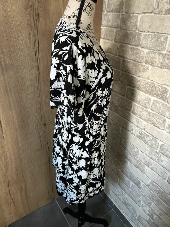 Robe motif imprimer fleurs taille L - photo numéro 5