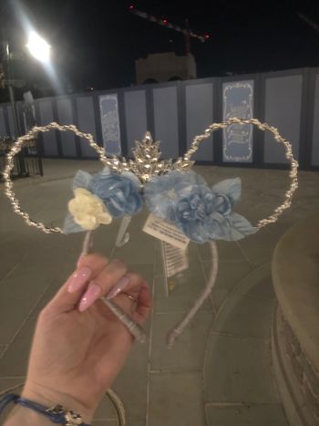 Ears world of frozen Disneyland Paris 