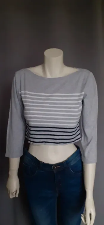 Joli tee-shirt manches 3/4.