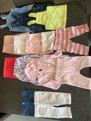 Lot 3 mois 25 pièces fille