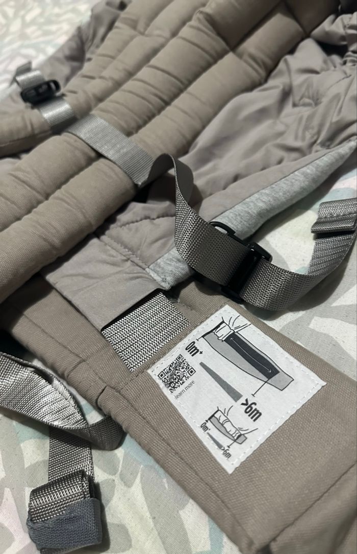 Porte bébé ergonomique Hoodie carrier 2 Love radius - photo numéro 9