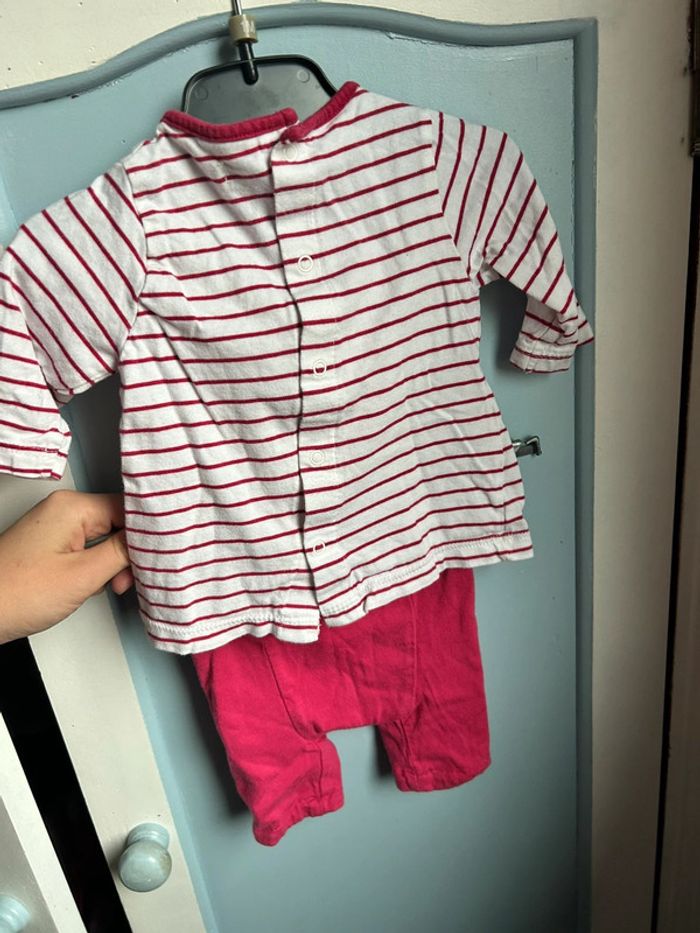 Ensemble tee shirt manches longues pantalon 1 mois - photo numéro 4