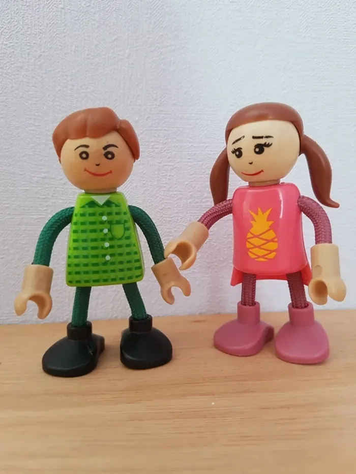 lot de figurines pour maison de poupée - photo numéro 4