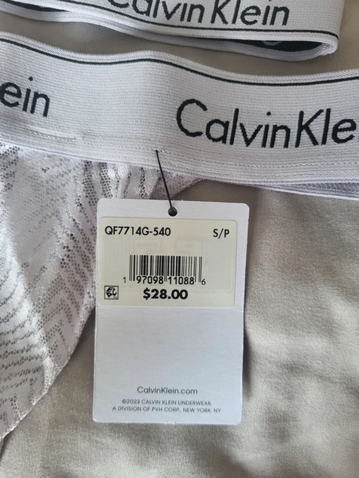 Ensemble Calvin Klein Taille S - photo numéro 3