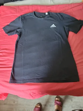 Tee-shirt adidas taille M