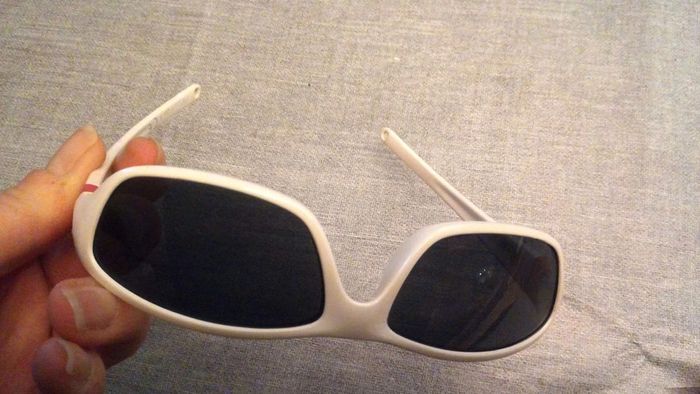 Lunette de soleil enfant  categorie  3 - photo numéro 5