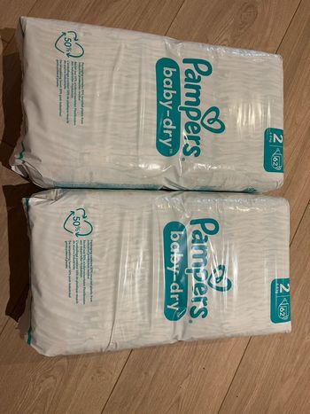 2 paquets de couche baby dry taille 2