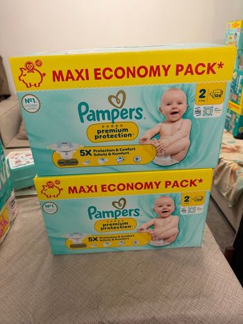 248 couches Pampers taille 2