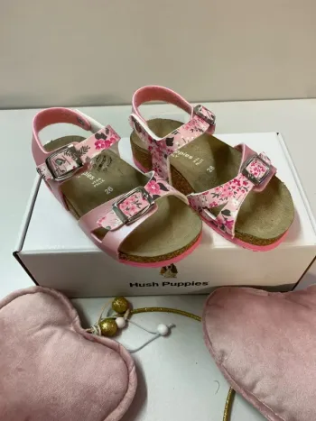 Sandales fleuries fille (neuf) - Taille 26