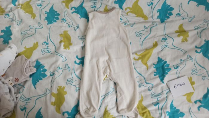 Pyjama 6 mois - photo numéro 4