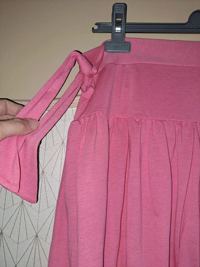 Superbe mini jupe femme rose 38/40 ttbe fluide agréable - photo numéro 3