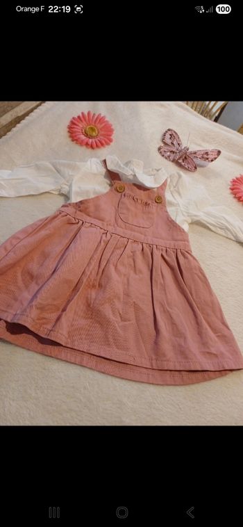 Ensemble bébé taille 9 mois