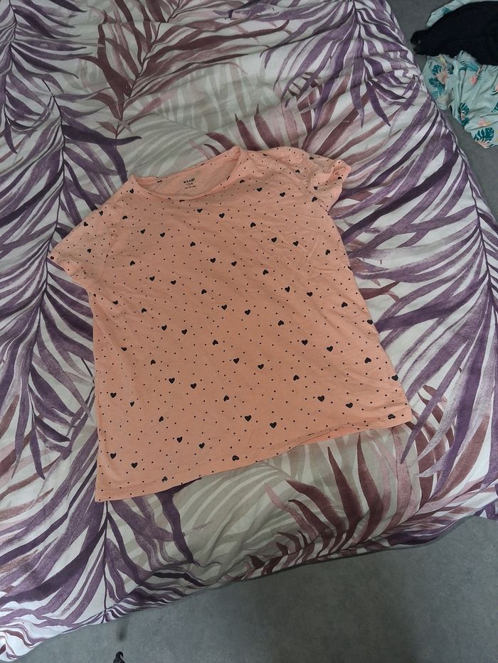 T-shirt - photo numéro 1