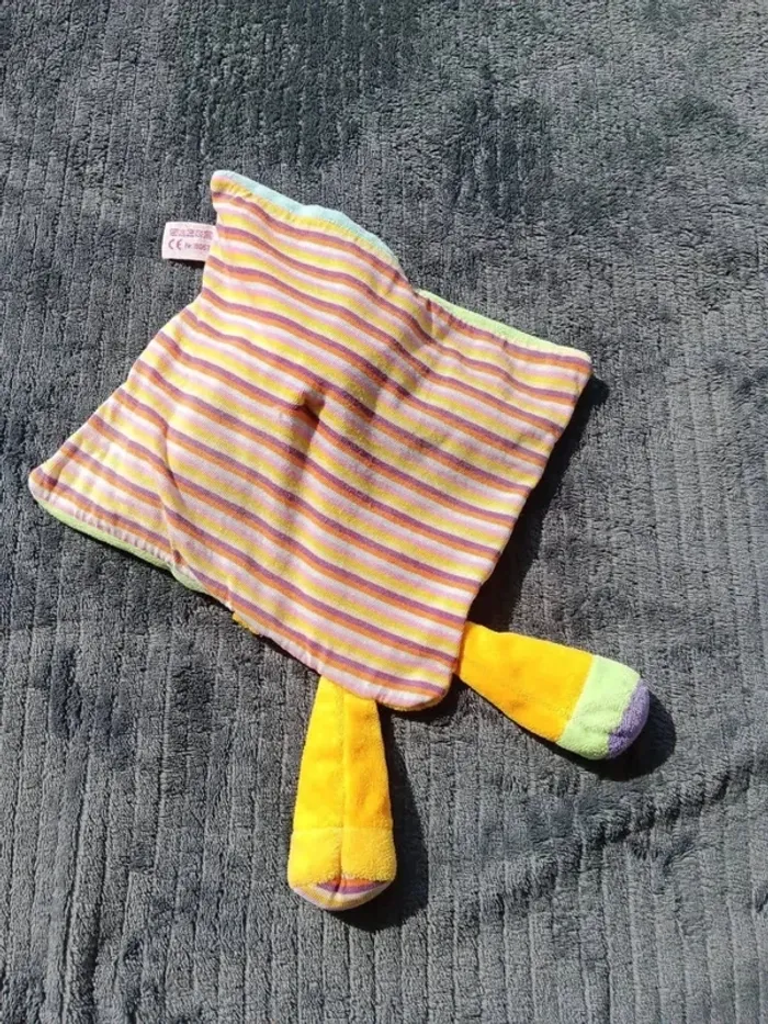 Pommette doudou lion plat carré bleu vert jaune orange feuille bandana - photo numéro 2