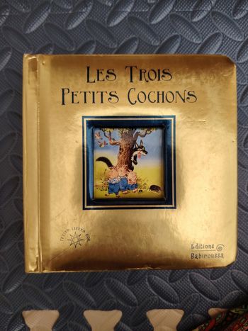 Livre de collection les trois petits cochon 