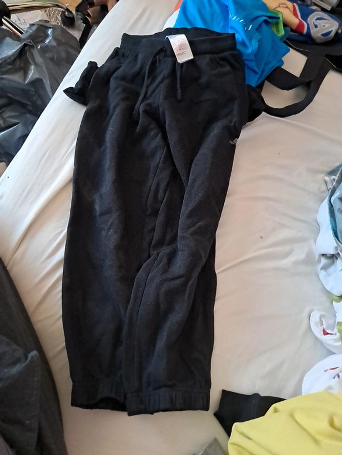 Jogging 10 ans taille 8 ans domyos