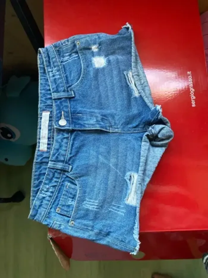 Short jean taille 38