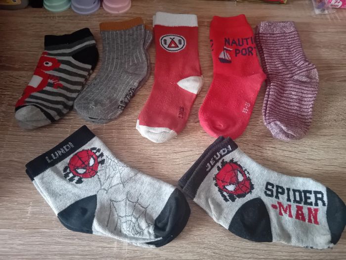 Gros lot de chaussette + caleçons garçon - photo numéro 8