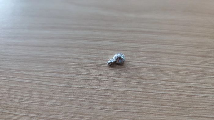 Phare latéral pièce détachée miniature 1/18 Burago Alfa Romeo 2300 spider 1932 #B61 - photo numéro 2