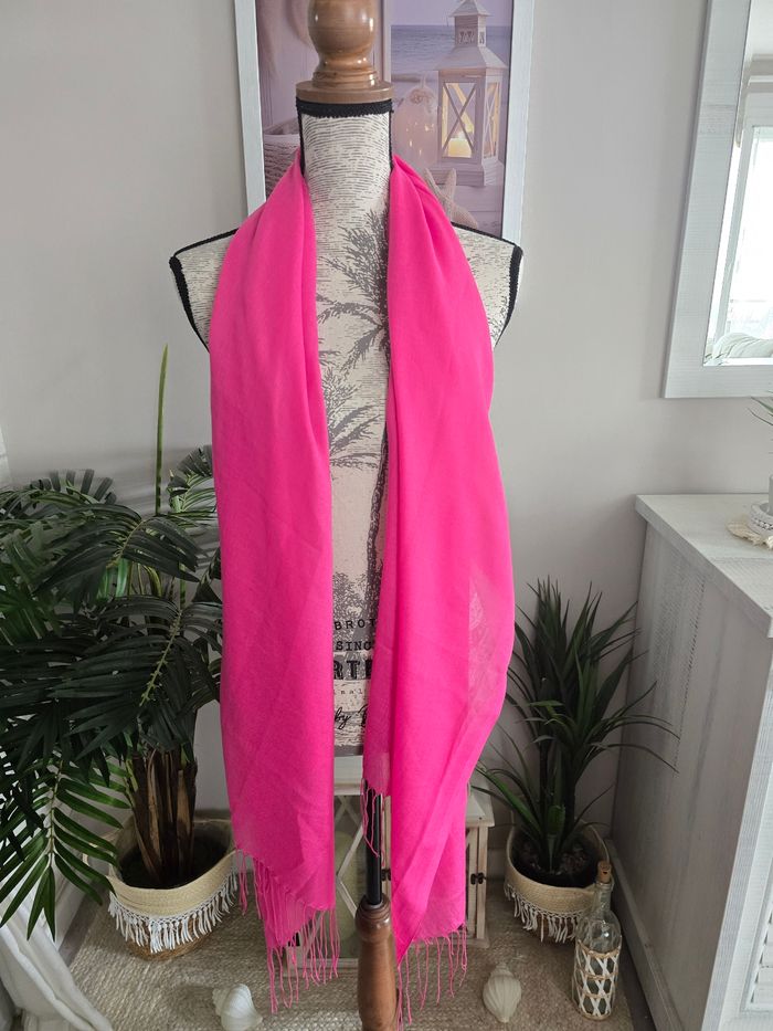 Grand foulard rose