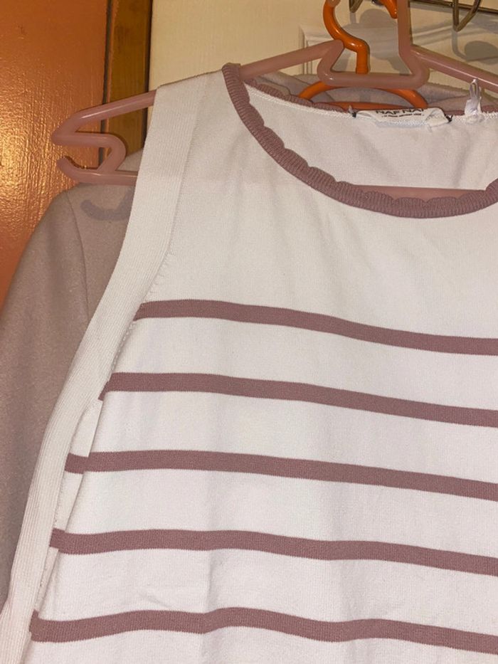 Très jolie pull sans manche - photo numéro 4